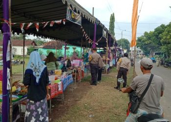 Pam Ngabuburit, Polsek Mojoroto Ingatkan Warga Tentang Pentingnya Prokes