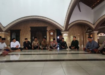 Polsek Mojoroto Kediri Perkuat Sinergi dengan Tokoh Agama dan Masyarakat di Banjarmlati