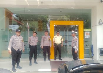 Polsek Kediri Kota  Rutin Patroli Siang di Area Perbankan, Sampaikan Imbauan Kamtibmas