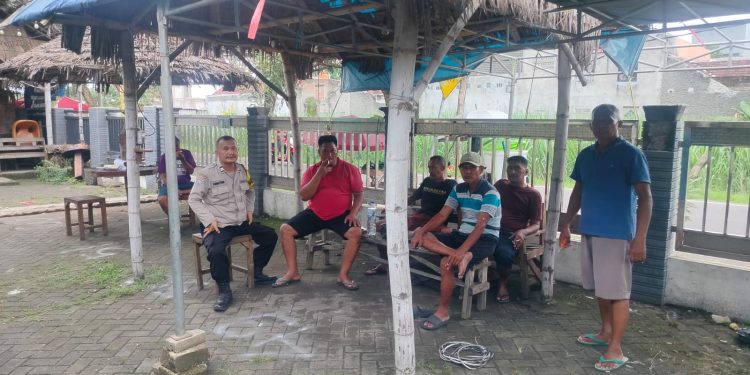 Patroli Dialogis Bhabinkamtibmas Polsek Mojoroto Sampaikan Pesan Kamtibmas, Ciptakan Situasi Kondusif