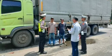 Jelang Arus Mudik Lebaran, Satlantas Polres Kediri Kota Sosialisasikan Larangan Truk Angkutan Barang dan ODOL